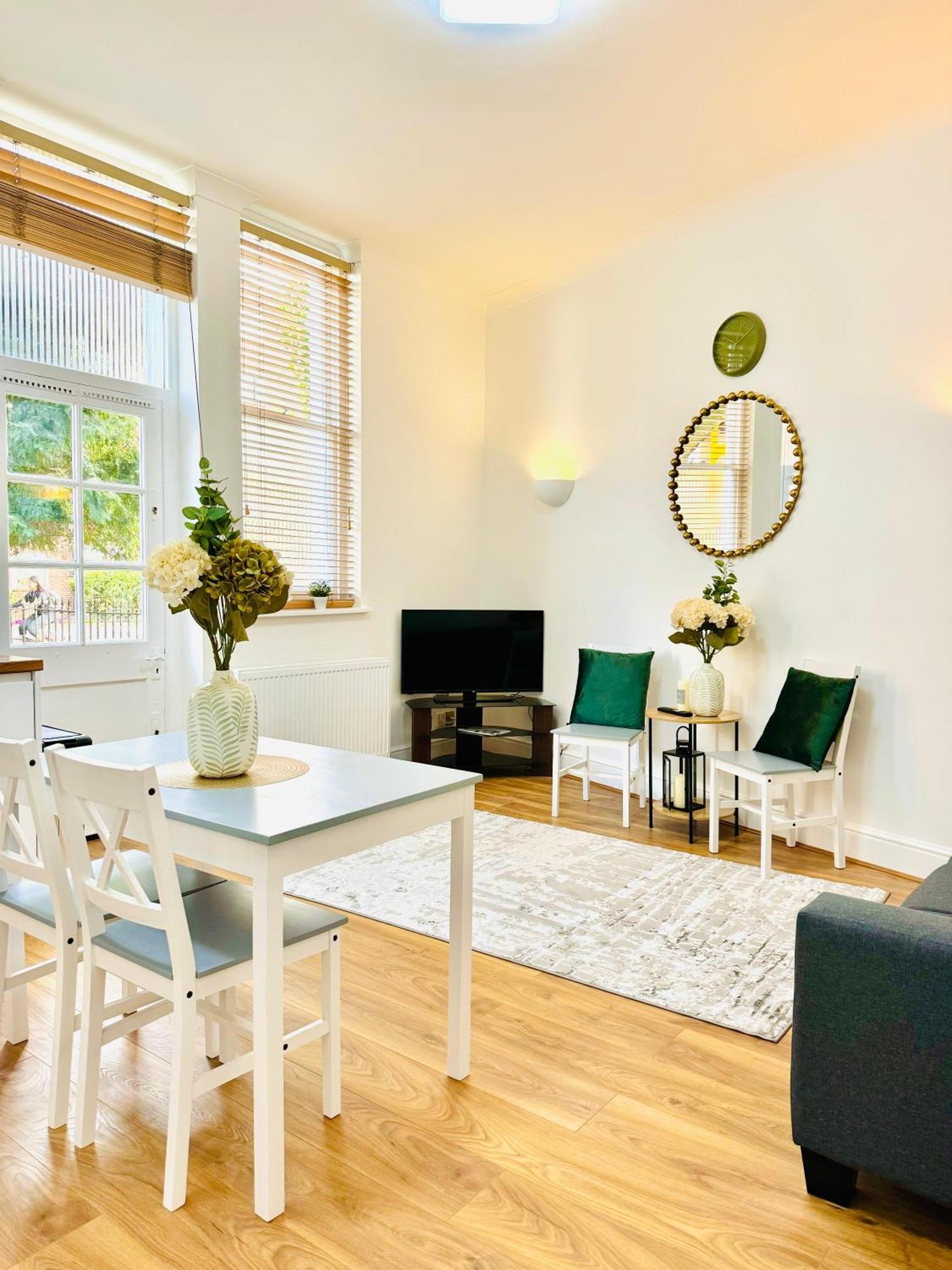 Beautiful 2Bedroom Flat In London St John Dış mekan fotoğraf