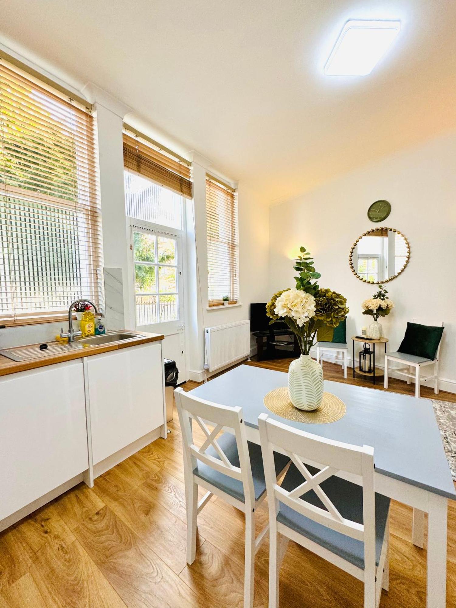 Beautiful 2Bedroom Flat In London St John Dış mekan fotoğraf